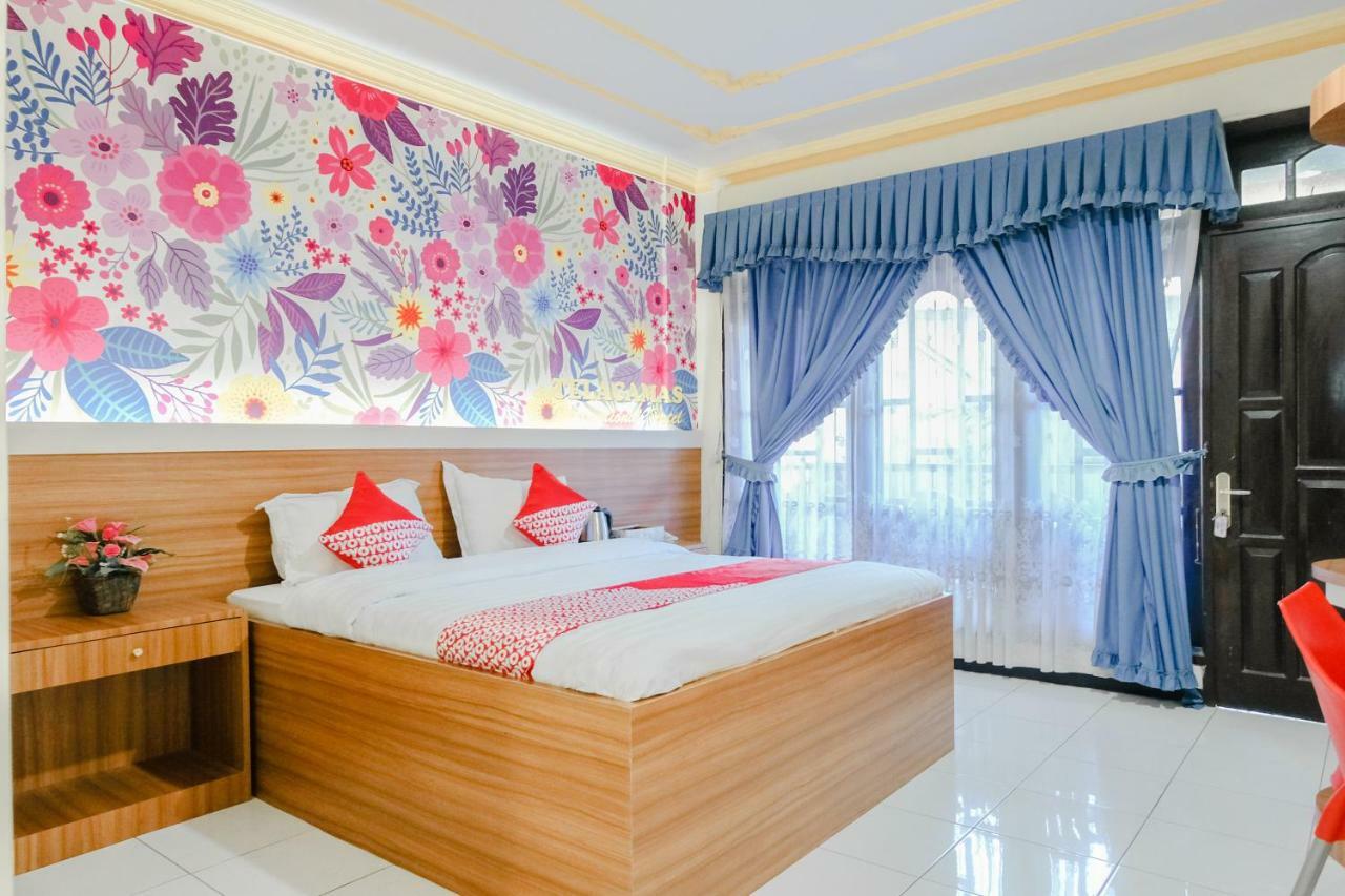 Oyo 940 Telaga Mas International Hotel ซารางงัน ภายนอก รูปภาพ