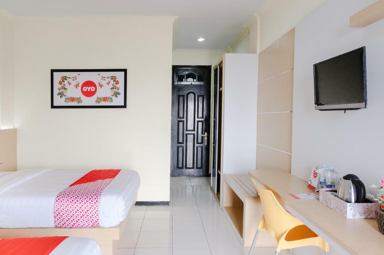 Oyo 940 Telaga Mas International Hotel ซารางงัน ภายนอก รูปภาพ