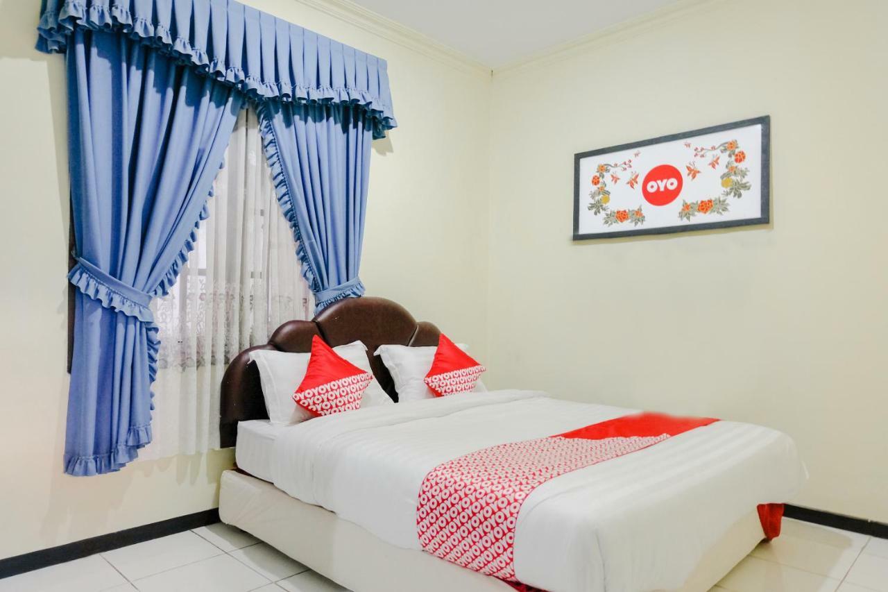 Oyo 940 Telaga Mas International Hotel ซารางงัน ภายนอก รูปภาพ