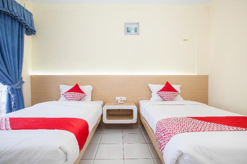 Oyo 940 Telaga Mas International Hotel ซารางงัน ภายนอก รูปภาพ