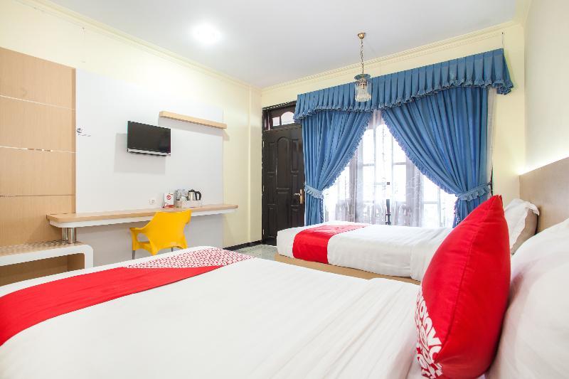 Oyo 940 Telaga Mas International Hotel ซารางงัน ภายนอก รูปภาพ