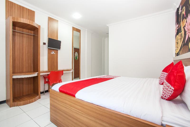 Oyo 940 Telaga Mas International Hotel ซารางงัน ภายนอก รูปภาพ
